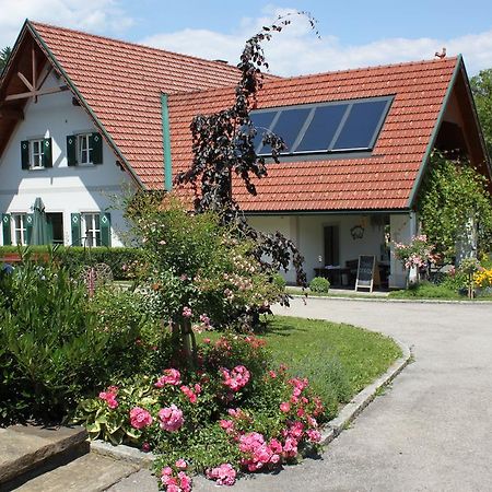 Buschenschank Orsl Wildbach Bagian luar foto